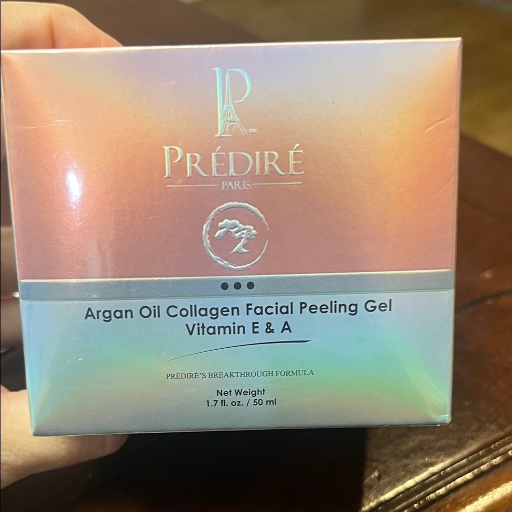 Prédiré Paris Argan Oil Collagen Facial Peeling Gel - Iridescent